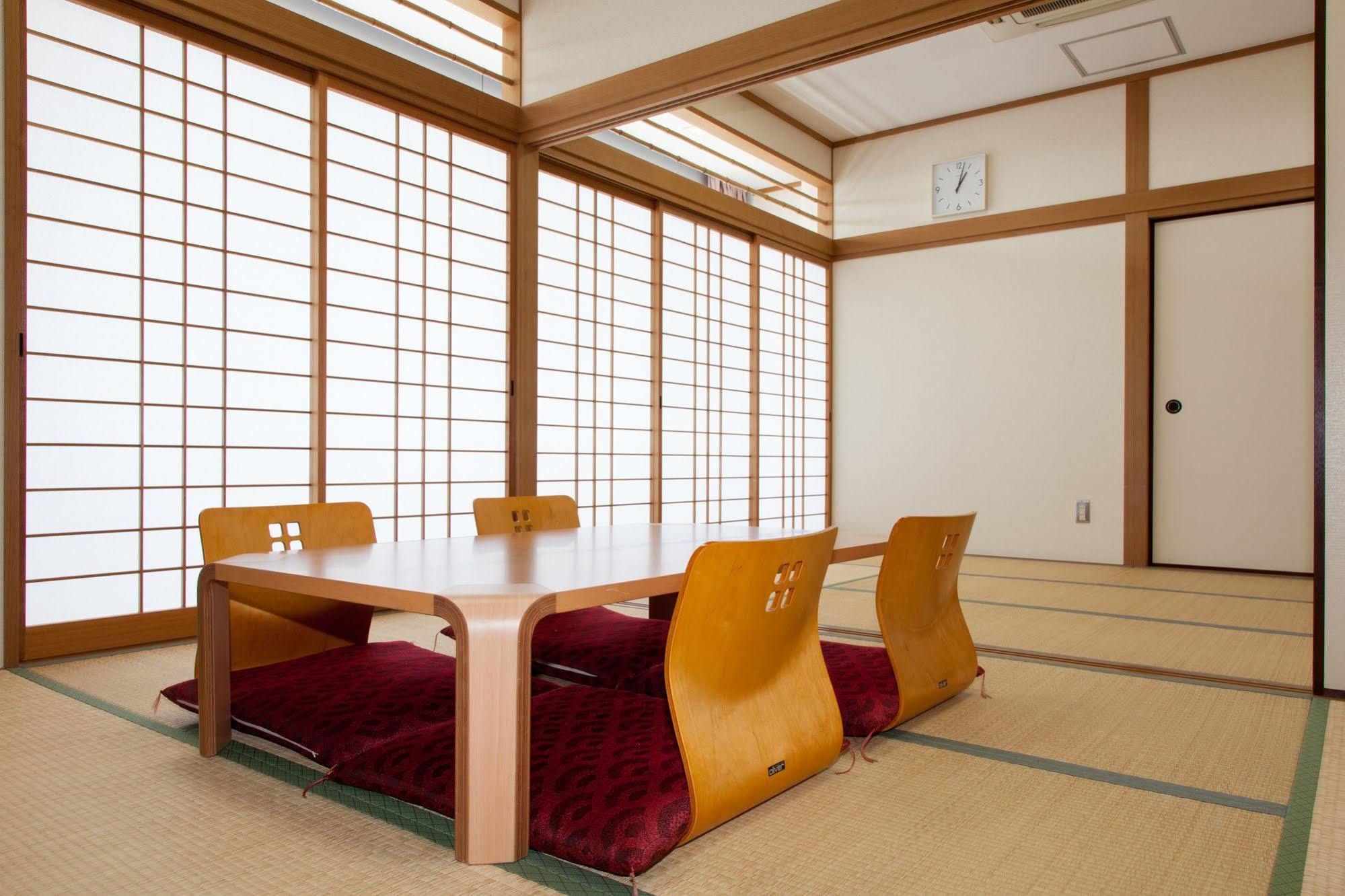 Shin-Osaka Youth Hostel Eksteriør billede