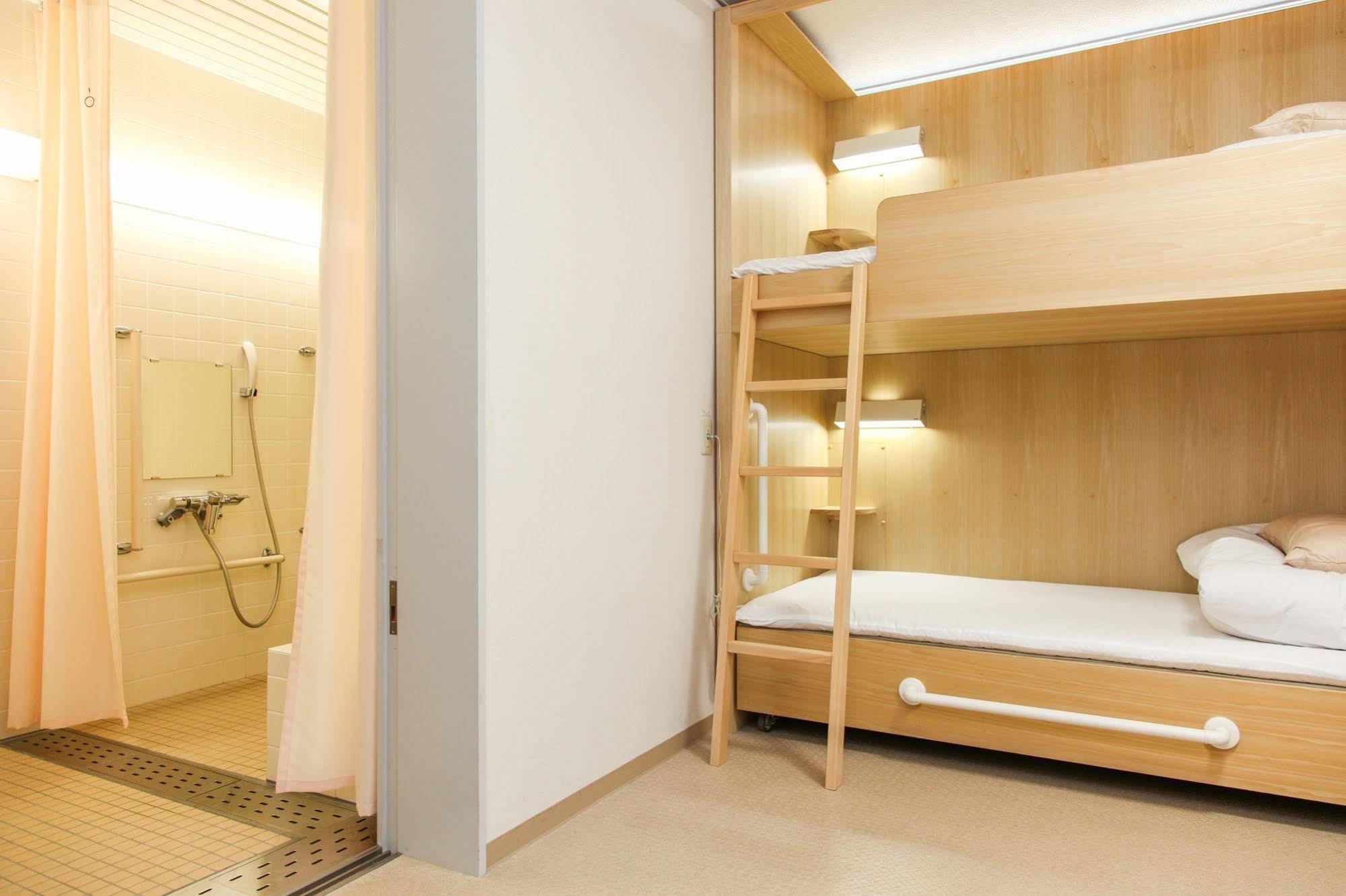 Shin-Osaka Youth Hostel Eksteriør billede